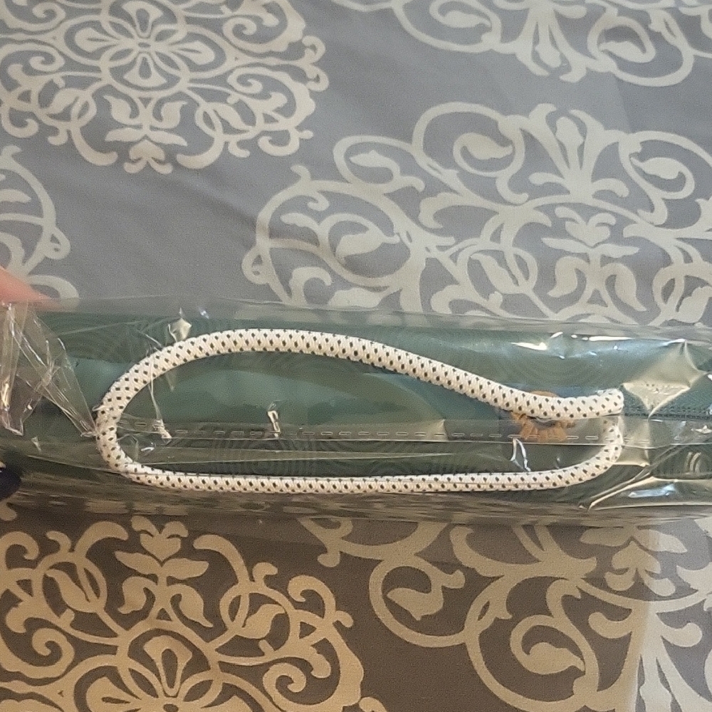 Circular Patterned Green Nintendo Switch Case - Picture 2 of 2